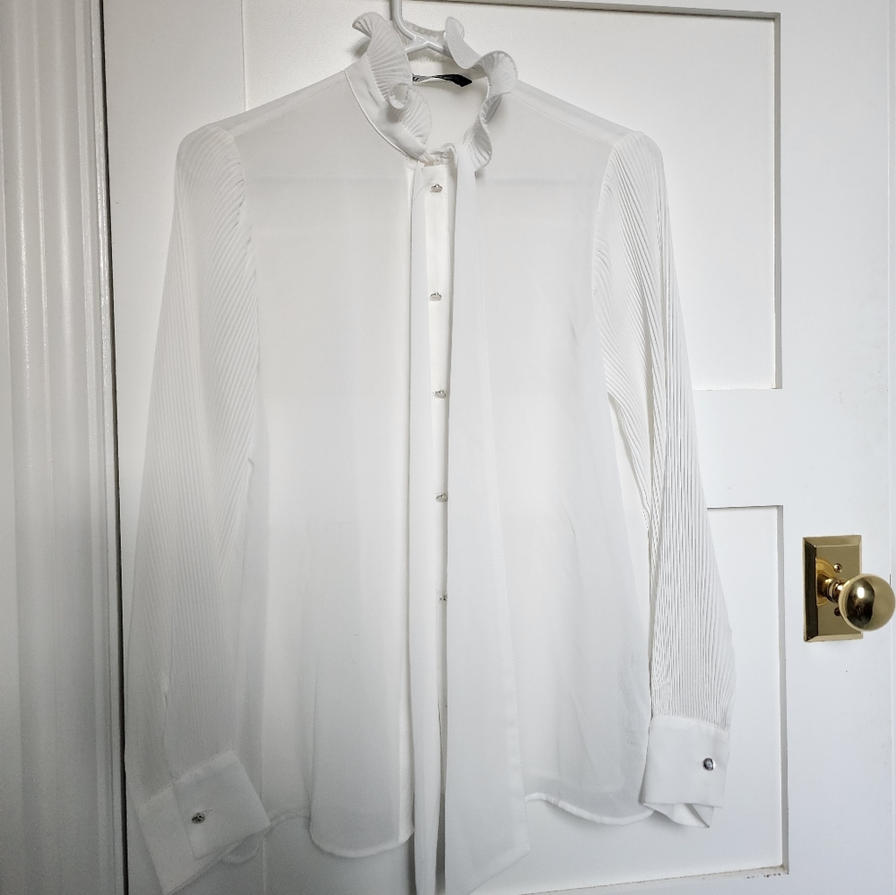 ZARA - White flowy blouse